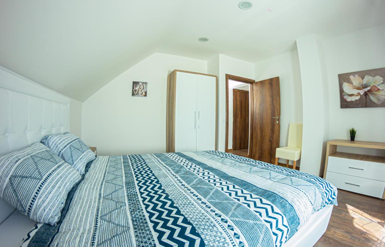 Holiday Home Lisica Žabljak エクステリア 写真