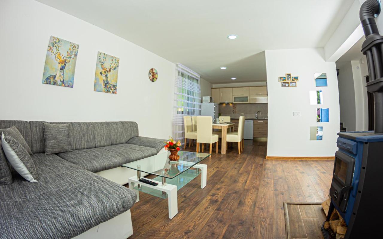Holiday Home Lisica Žabljak エクステリア 写真